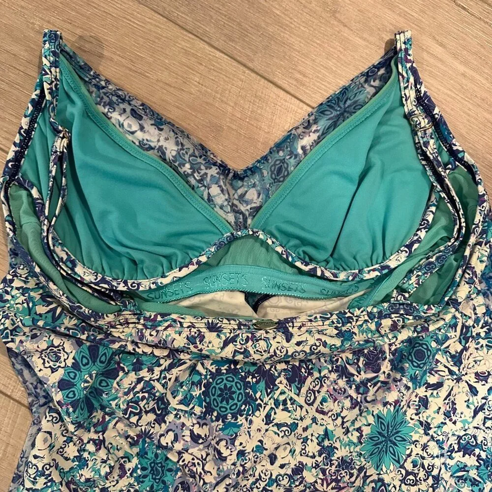 SUNSETS WOMENS BLUE TANKINI BATHING SUIT TOP 38D